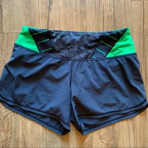 Lululemon Groovy Run Short